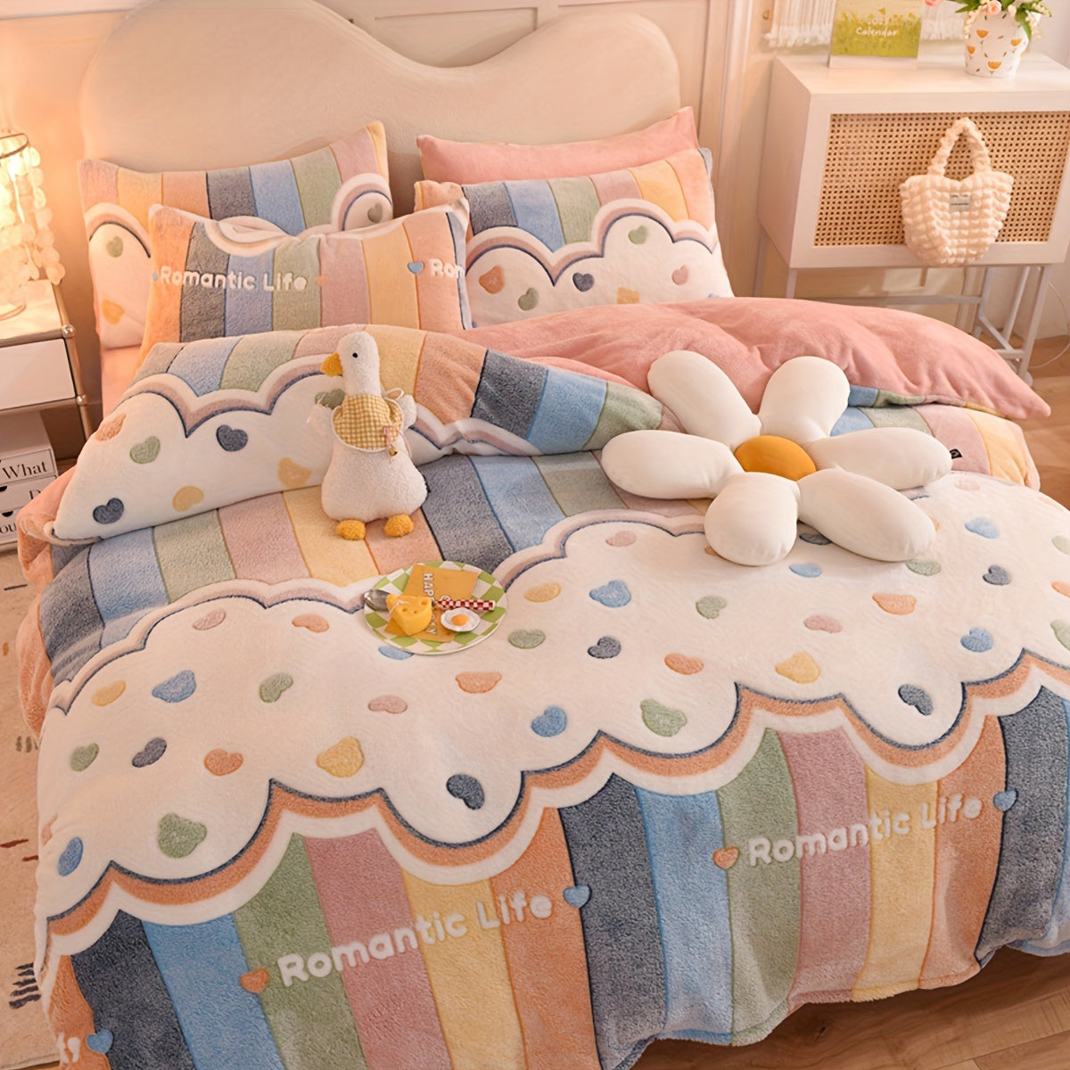 BED COVERS,[3pcs Cartoon Printed Duvet Set] 3pcs Cartoon Printed Duvet Cover Set, Breathable Polyester Bedding with Zipper Closure, Soft Touch Snow Velvet Fabric, Includes 2 Pillowcases, Machine Washable, Ideal for Bedroom, Dorm, Hotel