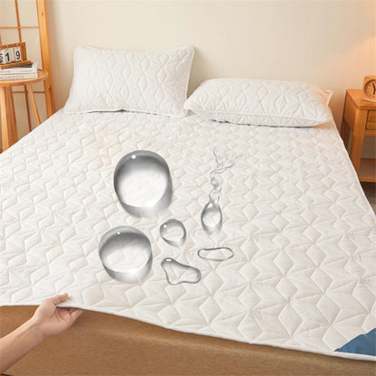 Bed Waterproof Mattress Protector - Breathable Noiseless Mattress Cover Pad with 4 Elastic Corner Straps Fits up to 40 cm deep