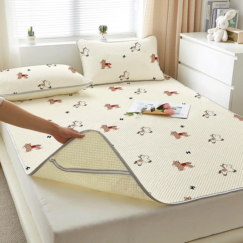 Bed Covers, Yanyangtian Summer cotton pad two-piece / three-piece cartoon series Cool and comfortable bed