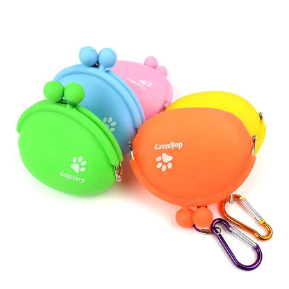 Mini Silicone Pet Dog Train Food Snacks Pockets Bag Walking Dog Training Food Storage Waist Pet Travel Outdoor Product Supply