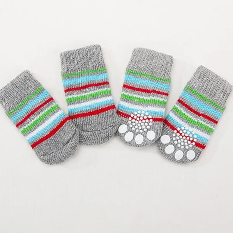 4pcs/set Dog Socks Cute Pattern Foot Covers Winter Warm Anti Slip Shoes Puppy Paw Protector Christmas Gift Pet Accessories