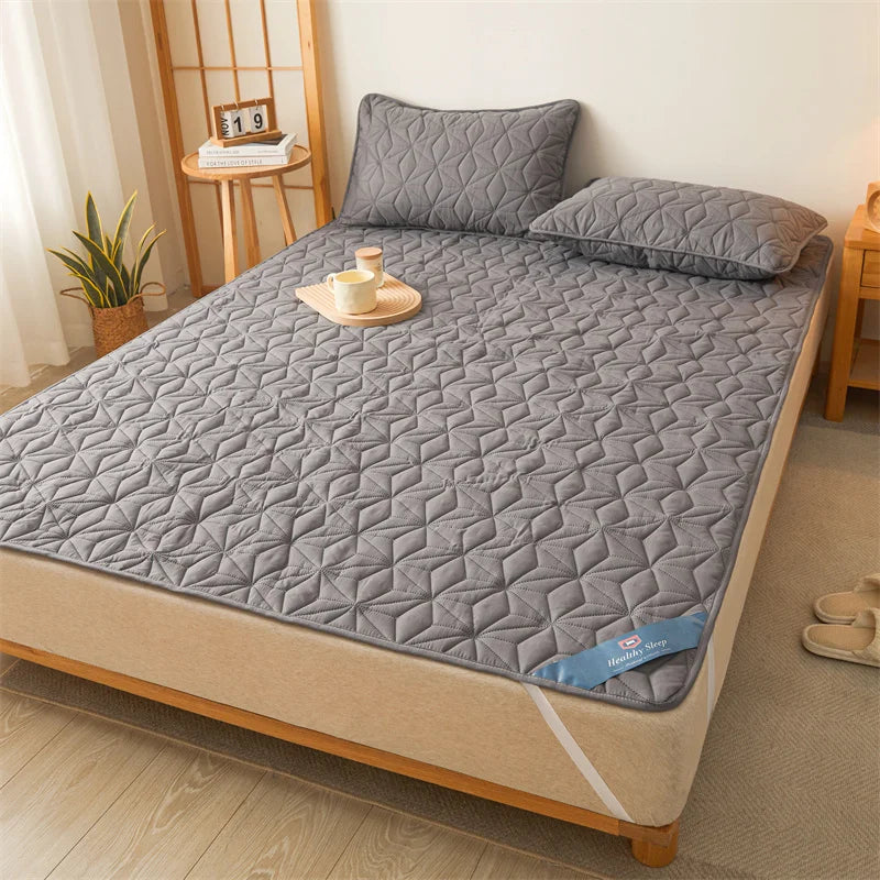 bed Mattress Topper with Elastic Band Quilted Protector Pad Bedspread Winter Mattress Cover for Single/Double Bed 140/160