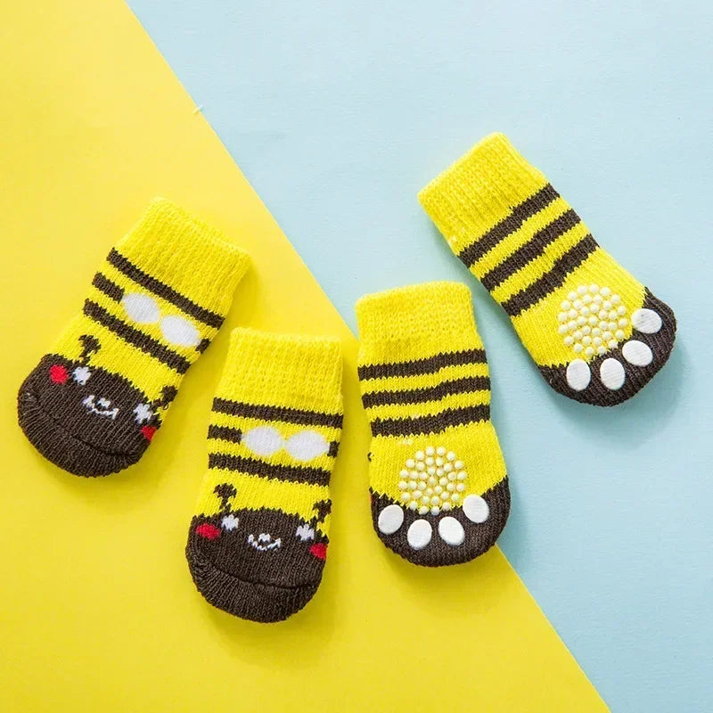 4pcs/set Dog Socks Cute Pattern Foot Covers Winter Warm Anti Slip Shoes Puppy Paw Protector Christmas Gift Pet Accessories