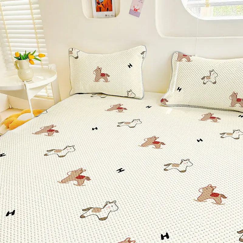 Bed Covers, Yanyangtian Summer cotton pad two-piece / three-piece cartoon series Cool and comfortable bed