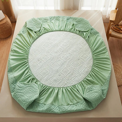 Quilted Waterproof Mattress Cover Embossed Bedding Mattress Protector Anti-mite Anti-bacterial Fitted Bed Sheet No Pillowcase