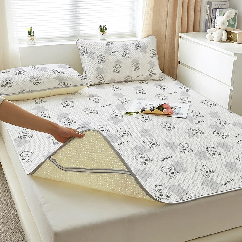 Bed Covers, Yanyangtian Summer cotton pad two-piece / three-piece cartoon series Cool and comfortable bed