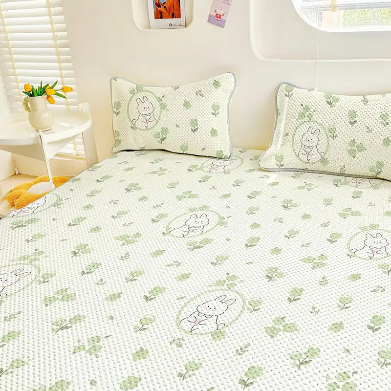 Bed Covers, Yanyangtian Summer cotton pad two-piece / three-piece cartoon series Cool and comfortable bed