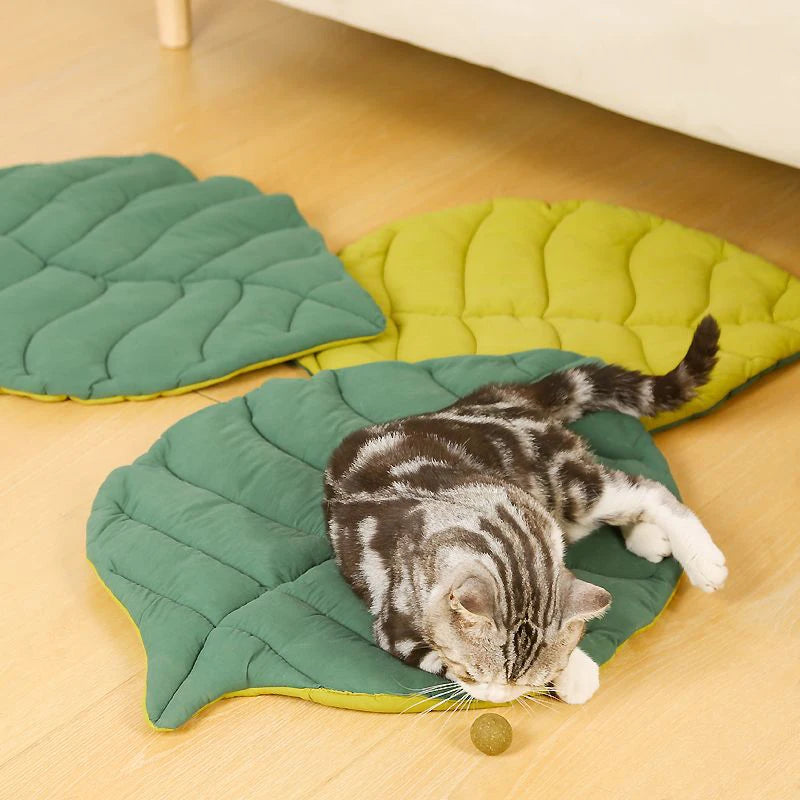 Cat Bed Mats Soft Cotton Leaf Shaped Kitten Cat Puppy Dog Bed Mat Sleep Blanket Home Pets Double Sided  Pad Floor Rugs Washable