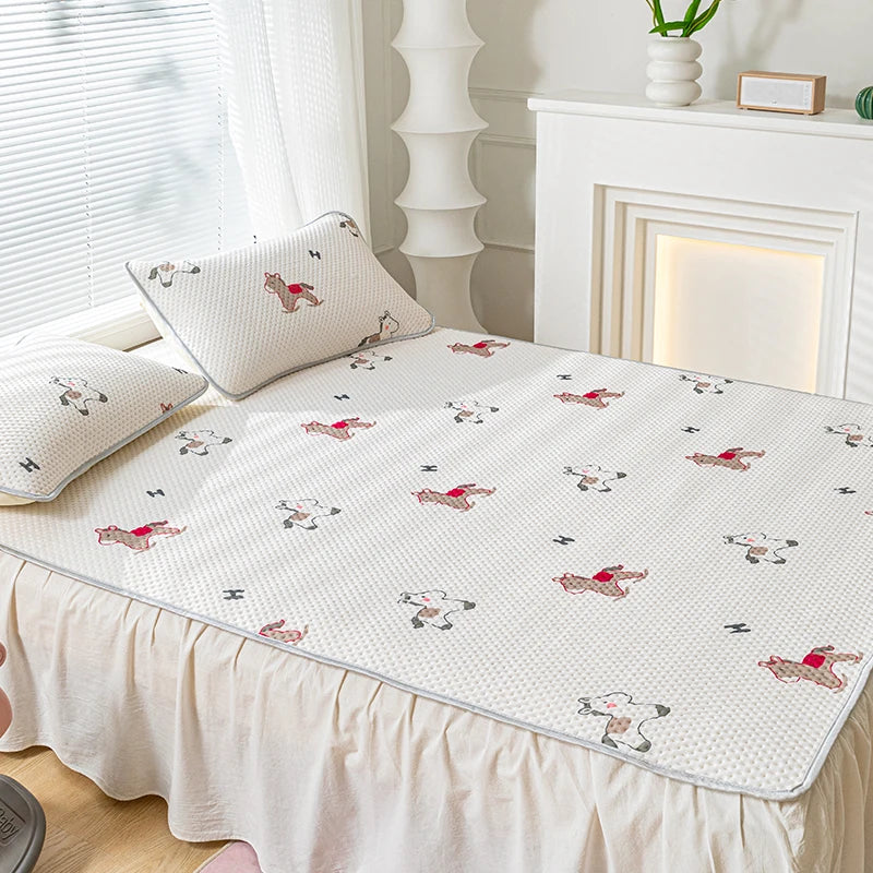 Bed Covers, Yanyangtian Summer cotton pad two-piece / three-piece cartoon series Cool and comfortable bed