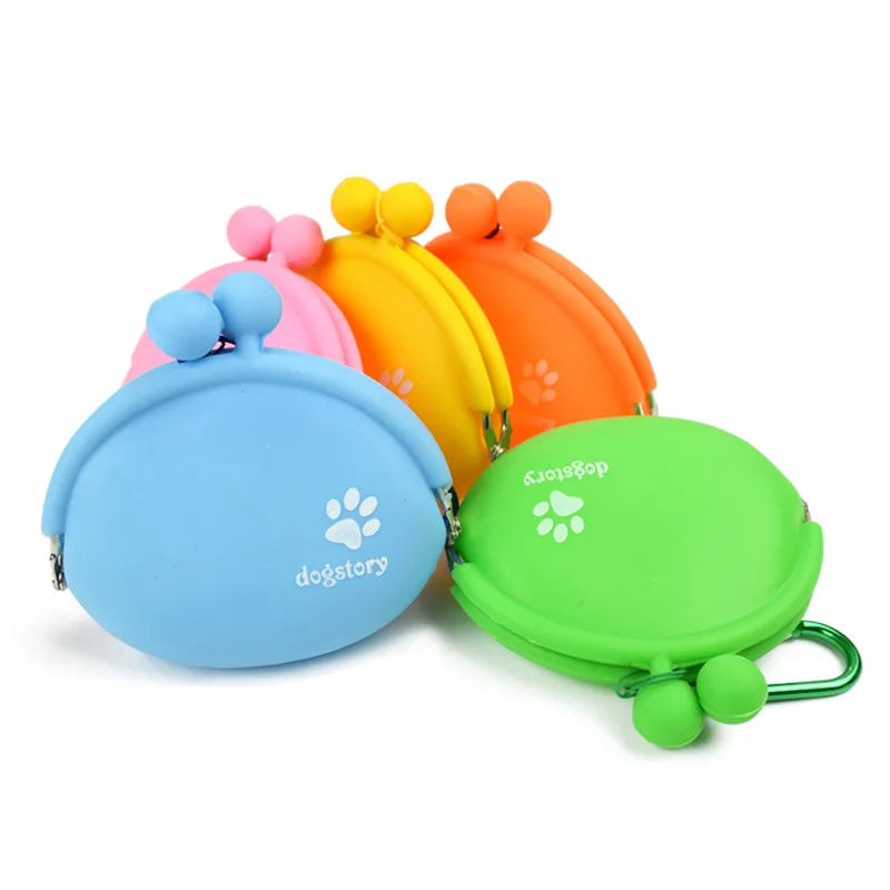 Mini Silicone Pet Dog Train Food Snacks Pockets Bag Walking Dog Training Food Storage Waist Pet Travel Outdoor Product Supply