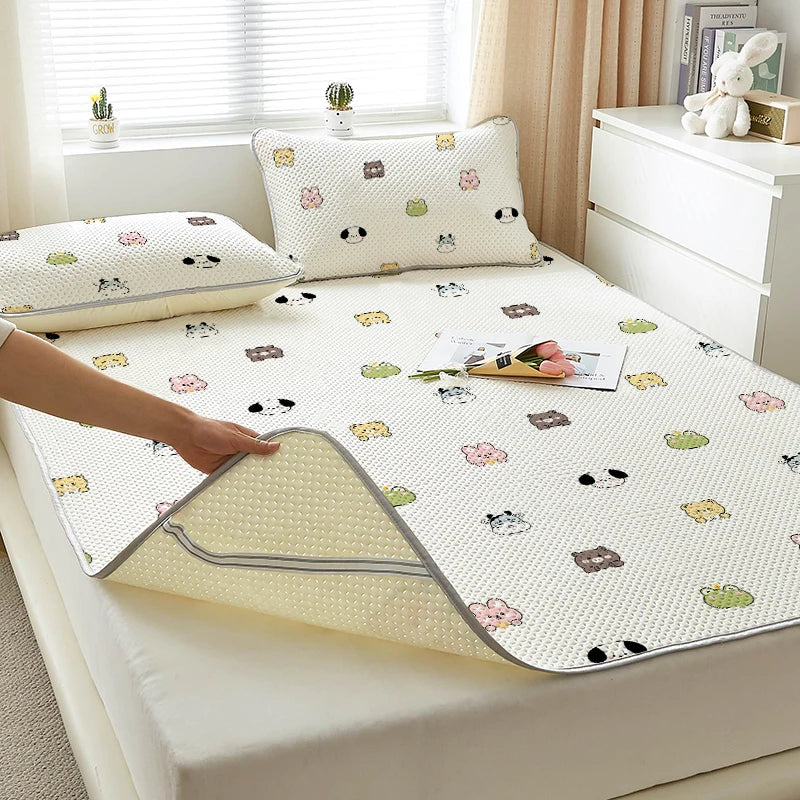 Bed Covers, Yanyangtian Summer cotton pad two-piece / three-piece cartoon series Cool and comfortable bed