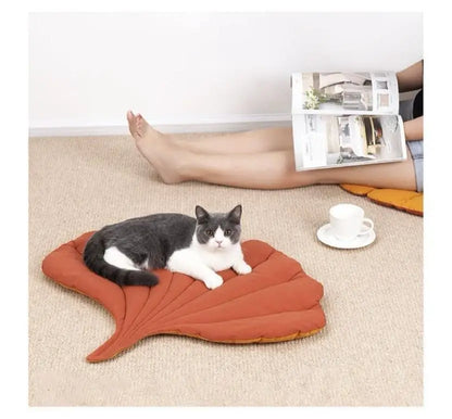 Cat Bed Mats Soft Cotton Leaf Shaped Kitten Cat Puppy Dog Bed Mat Sleep Blanket Home Pets Double Sided Pad Floor Rugs Washable