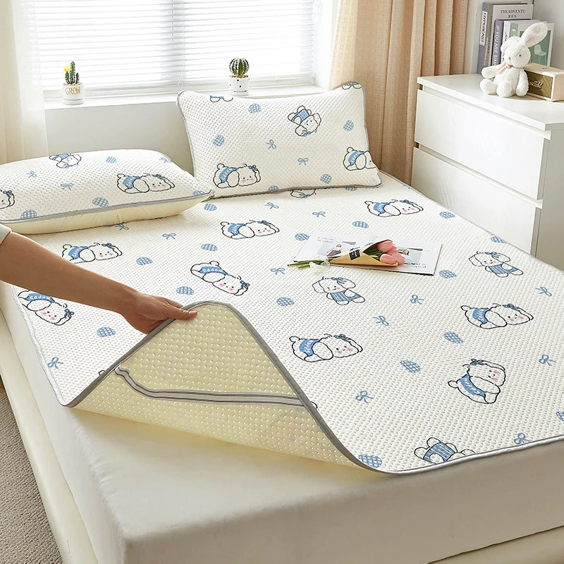 Bed Covers, Yanyangtian Summer cotton pad two-piece / three-piece cartoon series Cool and comfortable bed