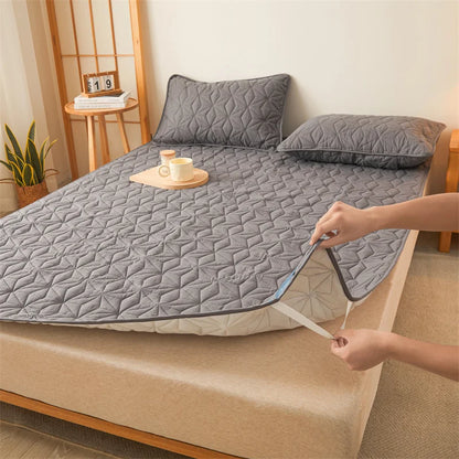 bed Mattress Topper with Elastic Band Quilted Protector Pad Bedspread Winter Mattress Cover for Single/Double Bed 140/160