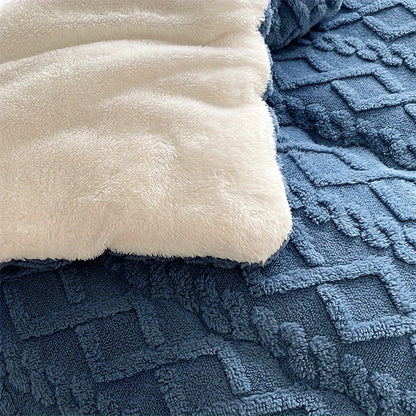 1pc Contemporary Knitted Quilted Taffeta Microfiber Blanket with Stripes, All-Season, Machine Washable, No Printing, Polyester Cover, 300-350 g/㎡ Fabric Square Weight